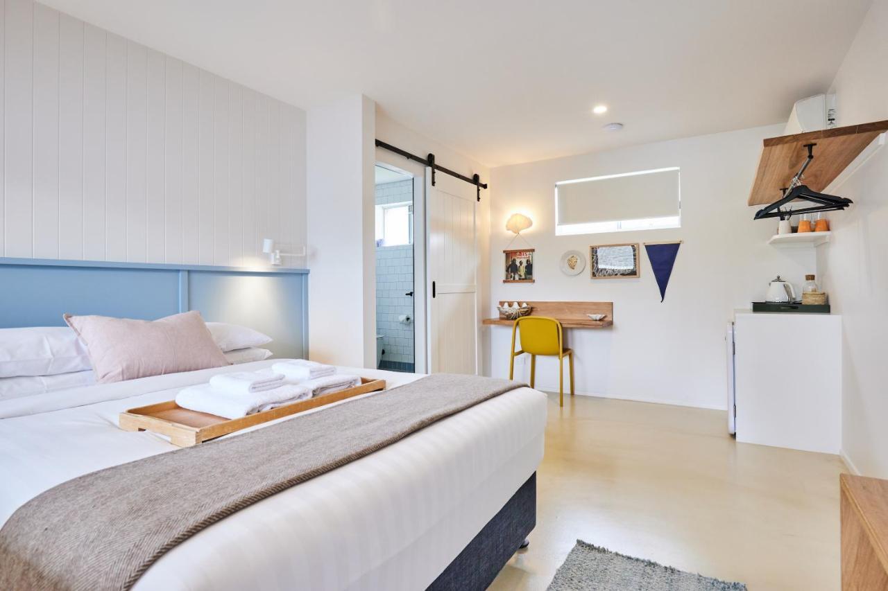 The Blue Water, Dreamtime Motel 4*