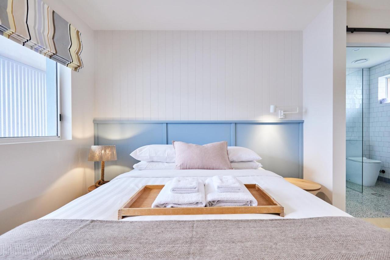 The Blue Water, Dreamtime Motel 4*
